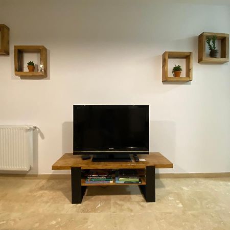 Helga'S Place Premium 1 Bedroom Condo Клуж-Напока Екстериор снимка