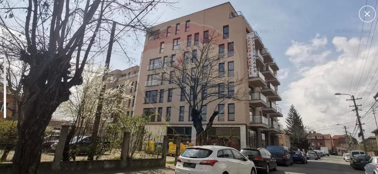 Helga'S Place Premium 1 Bedroom Condo Клуж-Напока Екстериор снимка